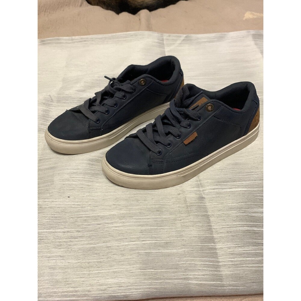 Levi’s navy leather shoes